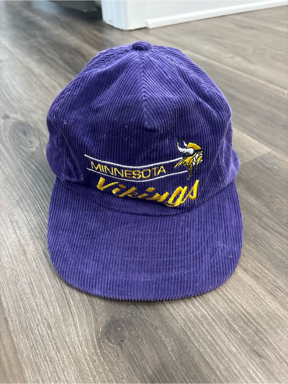ANNCO Minnesota Vikings NFL Football Purple Corduroy Snapback Cap One Size